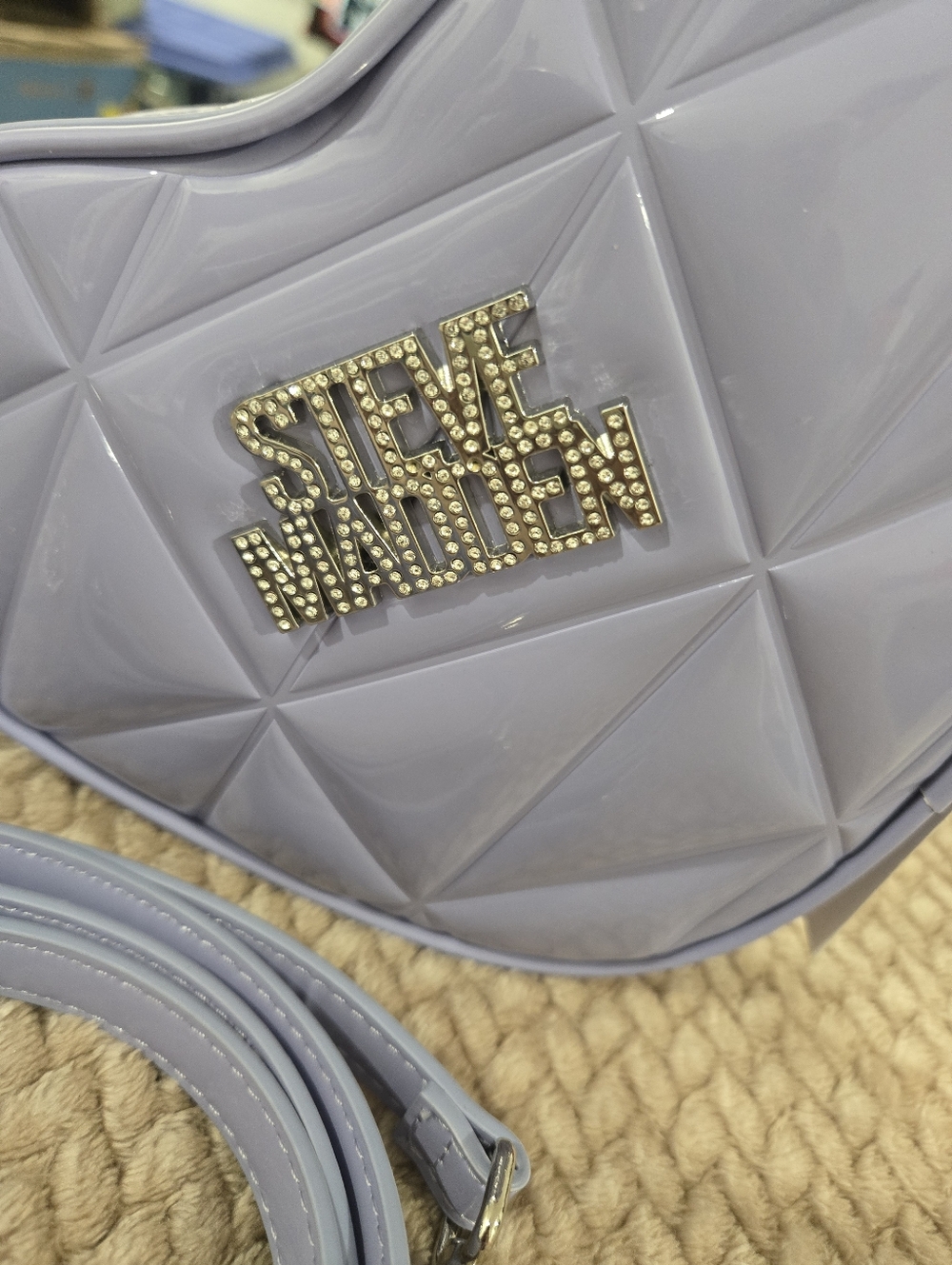 Steve Madden Lavender Quilted Heart Crossbody Bag - Picture 4 of 8